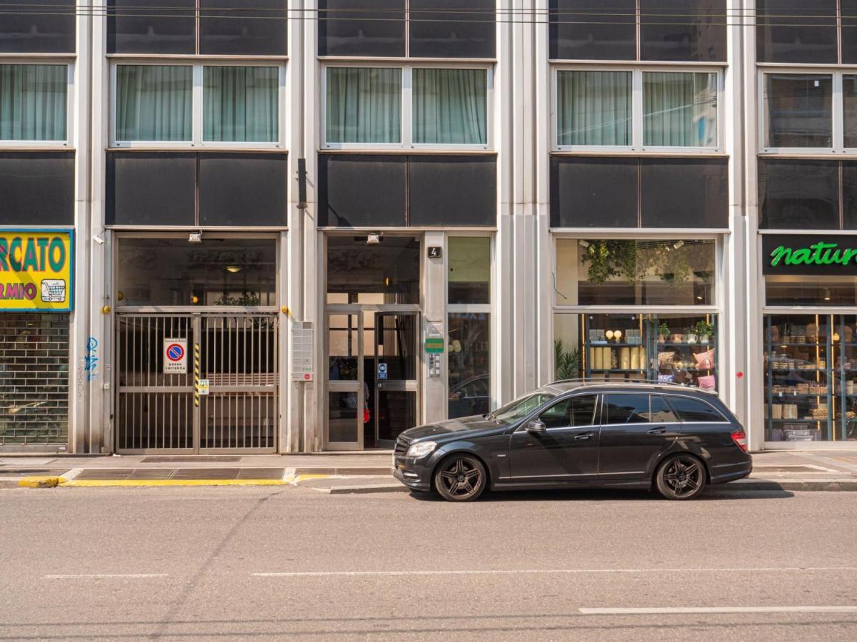 The Best Rent - Modern Apartment Near Corso Buenos Aires ミラノ エクステリア 写真